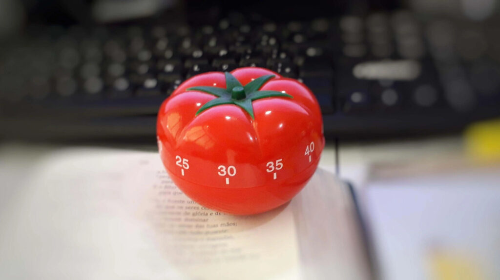 Teknik Pomodoro yang Benar Ternyata Bukan 25 Menit! Ini Cara Supaya Fokus Meledak