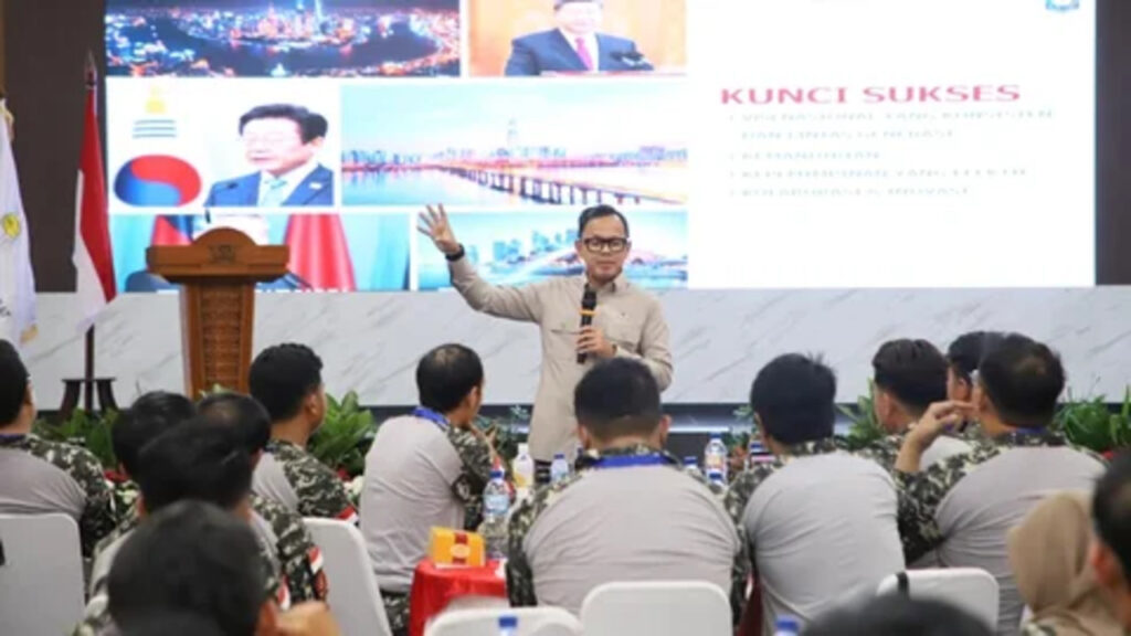 Bima Arya Tegaskan Pesan Kuat di Penutupan Magang Kemendagri, Peserta Dibekali Karakter Penting!